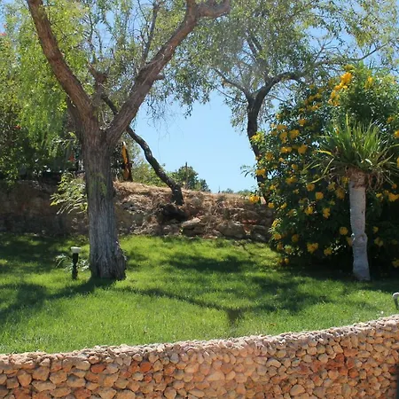 Golden Estombar Villa *