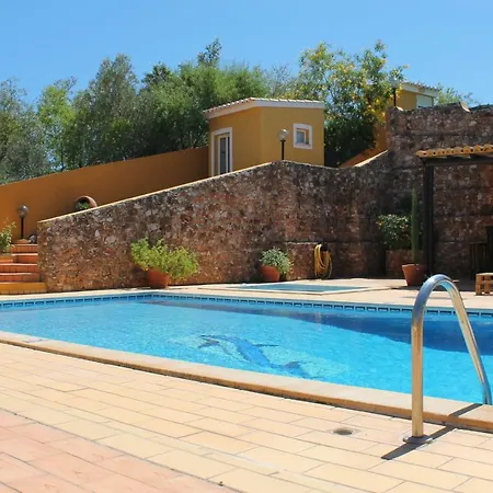 Villa Golden Estombar